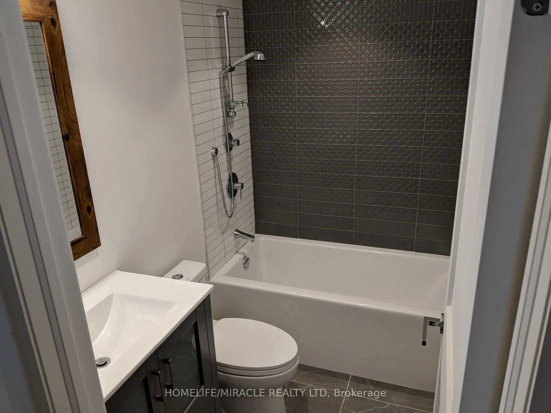 Photo 6 of Unit Bsmt, 37 Santa Barbara Place, Vaughan, East Woodbridge — HOMEH