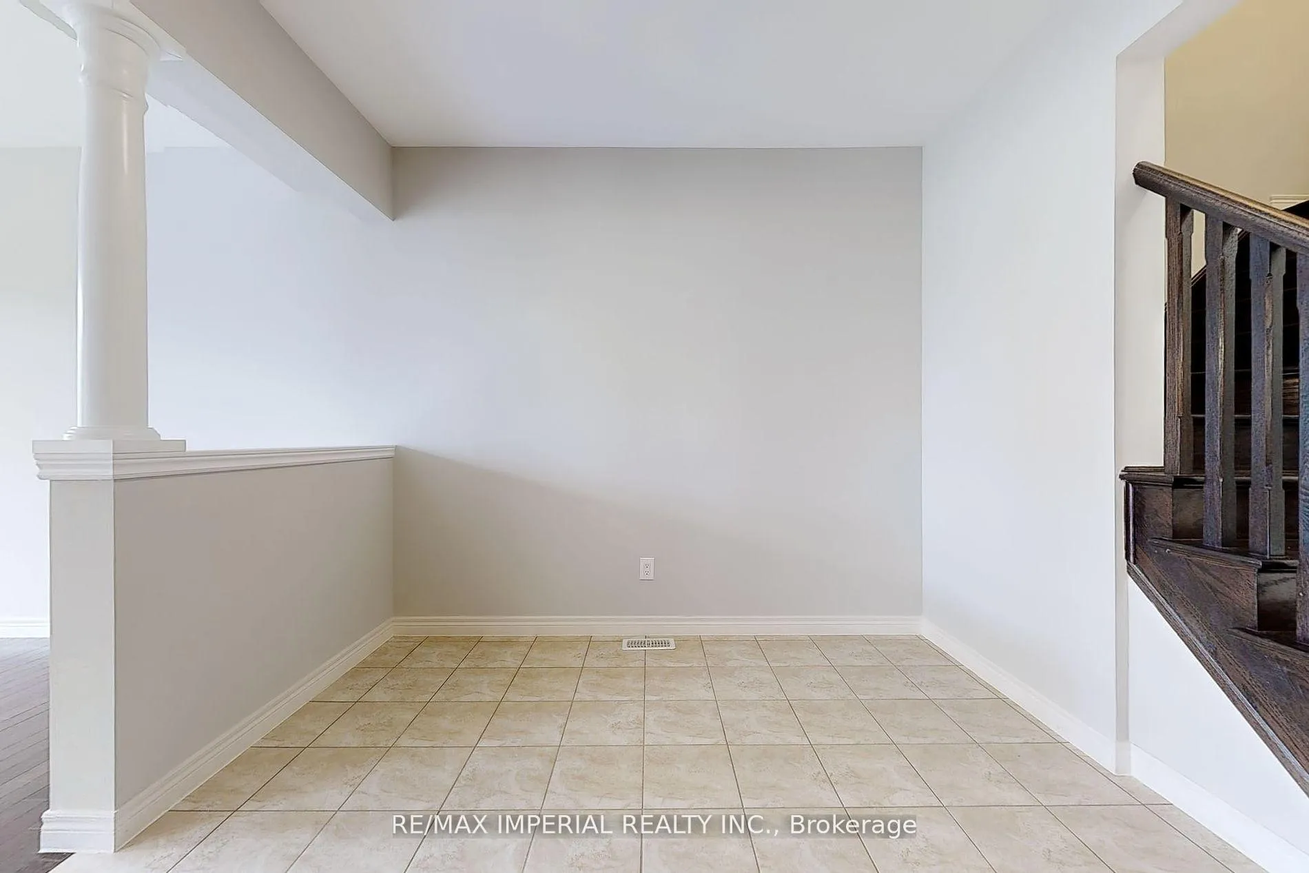 Photo 9 of 39 Millhouse Court, Vaughan, Patterson — HOMEH