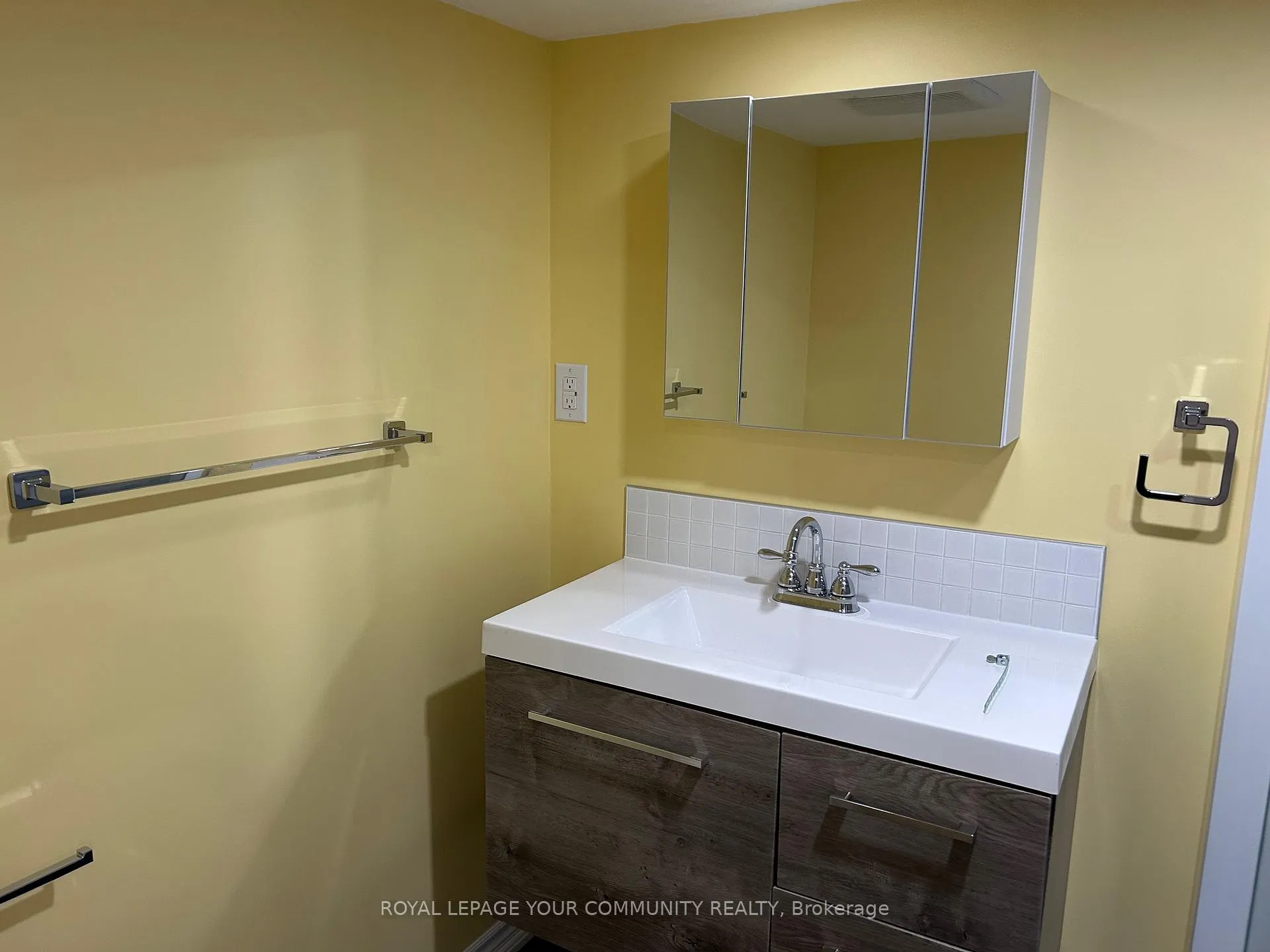 Photo 8 of Unit BSMT, 5520 18th Side Road, King, Schomberg — HOMEH