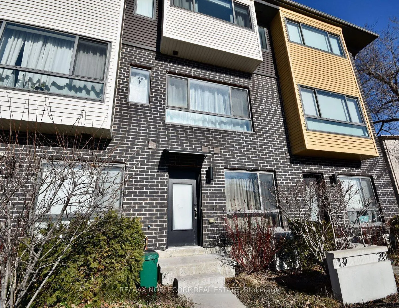 Front of Unit 19, 369 Essa Road
