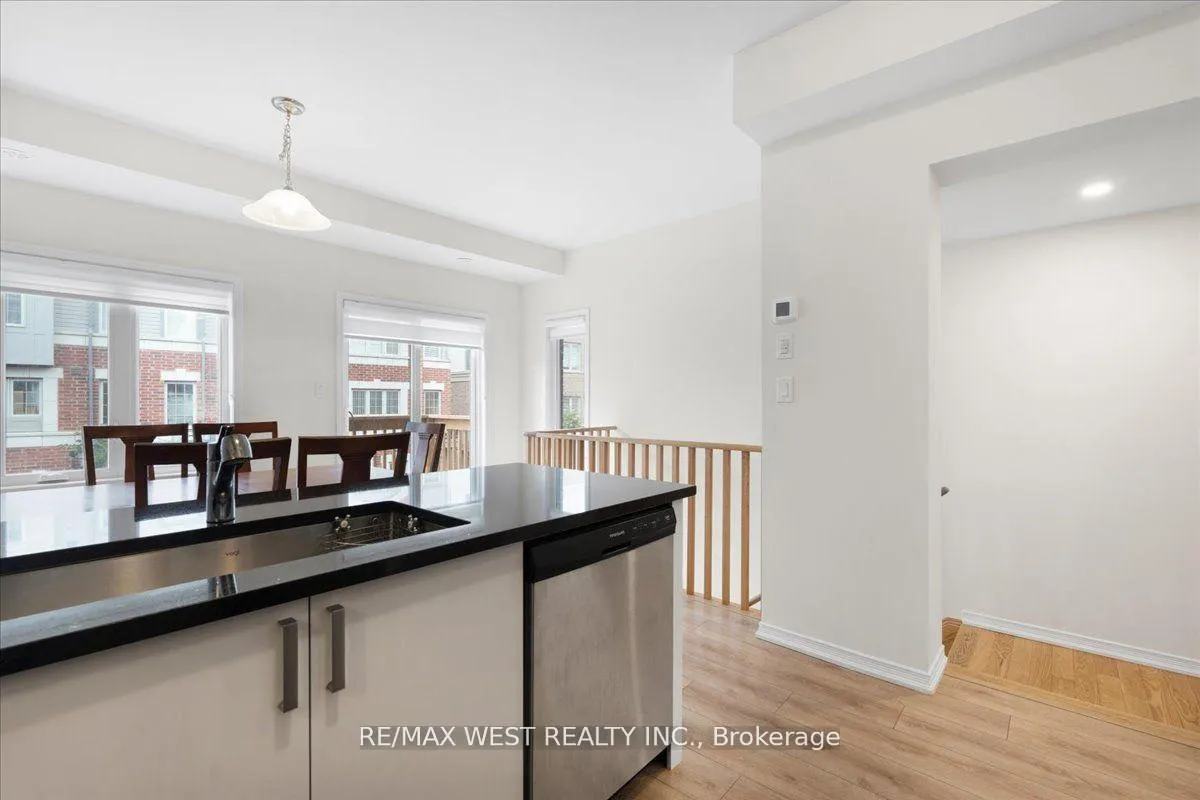 Photo 7 of Unit 19, 2641 Magdalen Path, Oshawa, Windfields — HOMEH