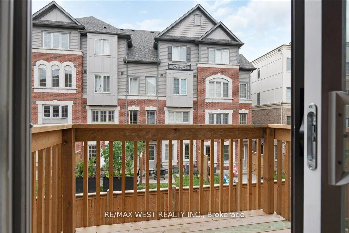 Photo 10 of Unit 19, 2641 Magdalen Path, Oshawa, Windfields — HOMEH
