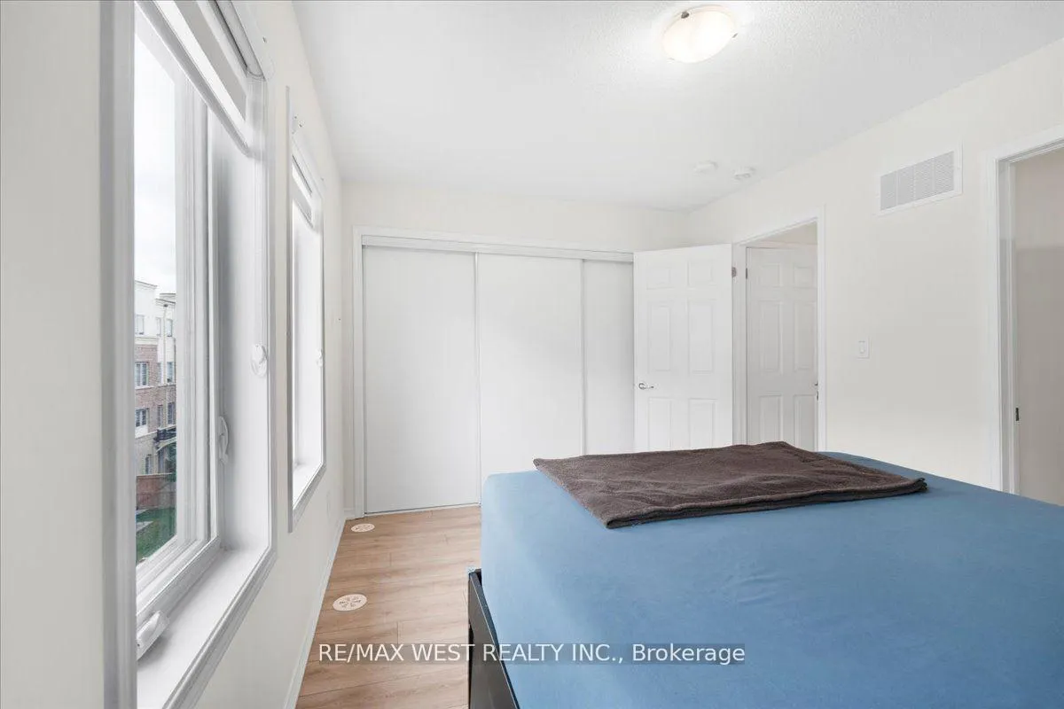 Photo 18 of Unit 19, 2641 Magdalen Path, Oshawa, Windfields — HOMEH