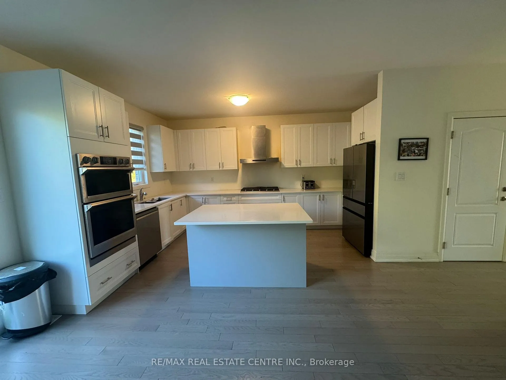 Photo 11 of Unit (Upper Level), 8 Unwind Crescent, Brampton, Credit Valley — HOMEH