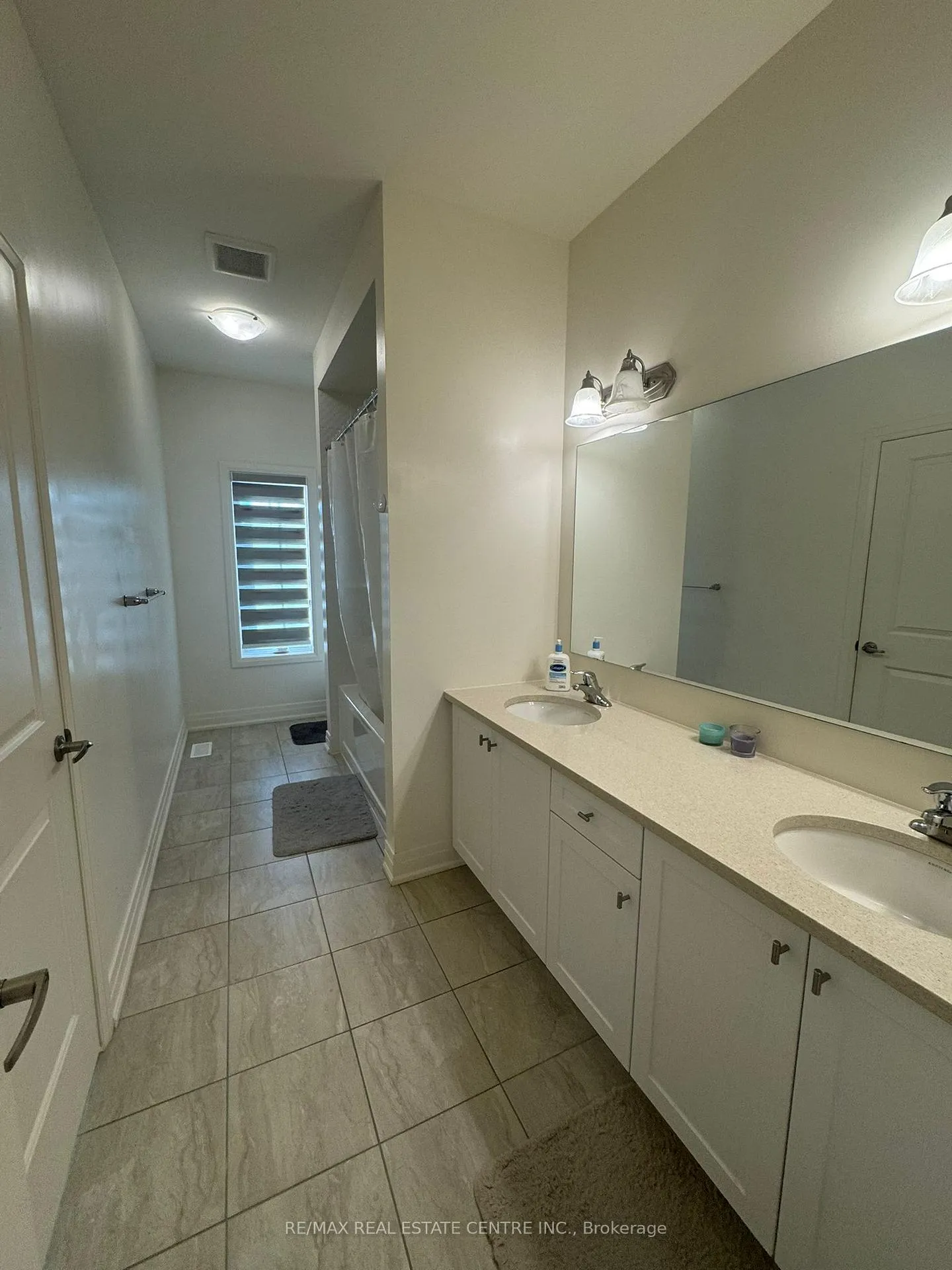 Photo 24 of Unit (Upper Level), 8 Unwind Crescent, Brampton, Credit Valley — HOMEH