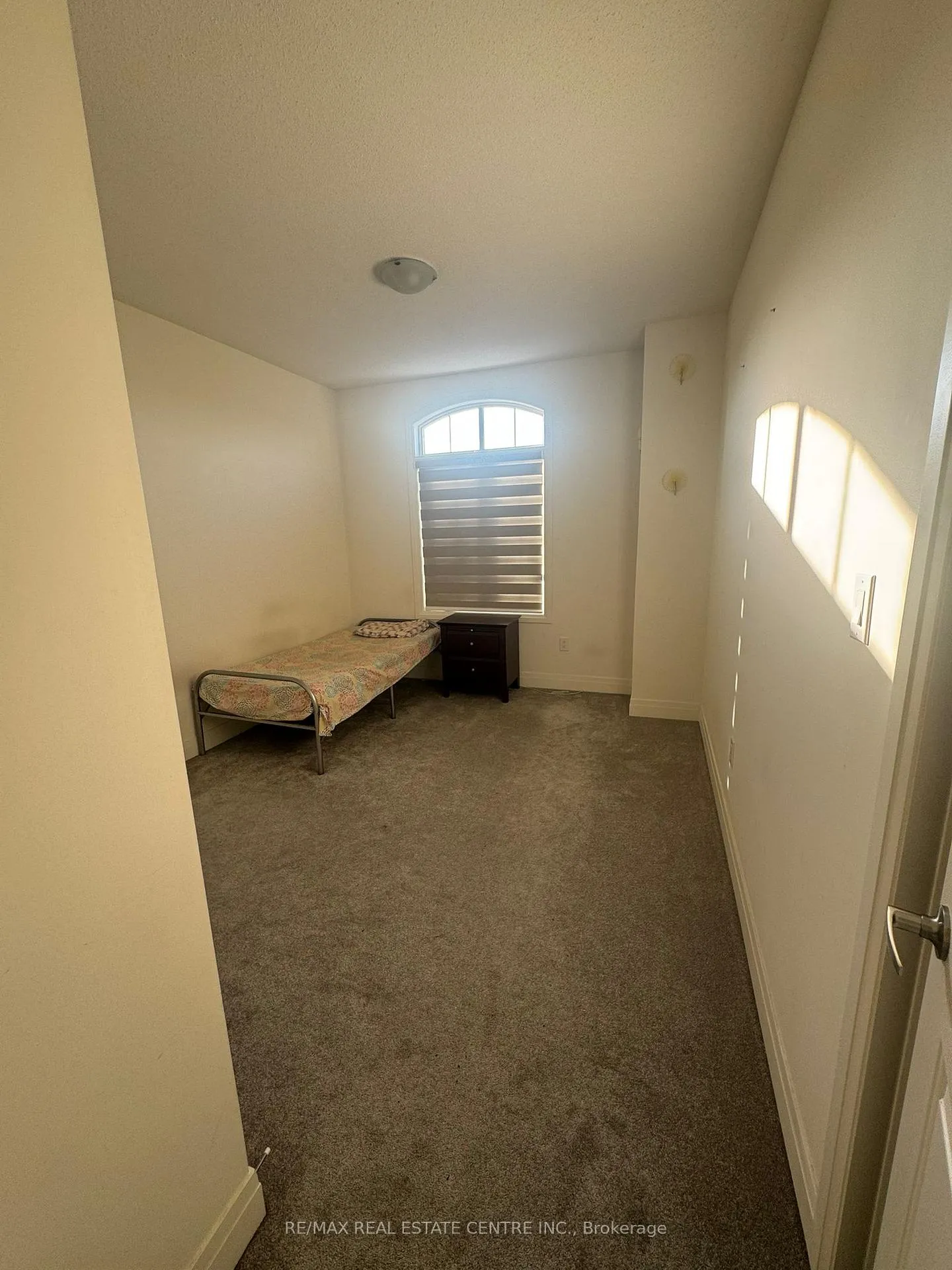 Photo 27 of Unit (Upper Level), 8 Unwind Crescent, Brampton, Credit Valley — HOMEH