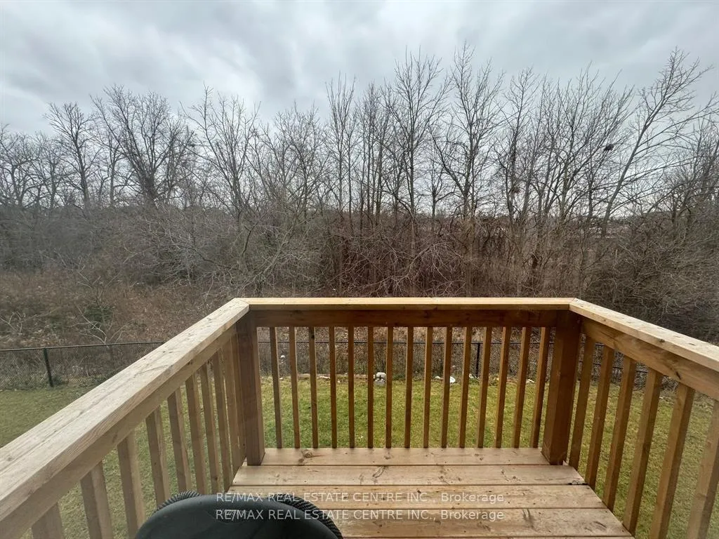 Photo 30 of Unit (Upper Level), 8 Unwind Crescent, Brampton, Credit Valley — HOMEH