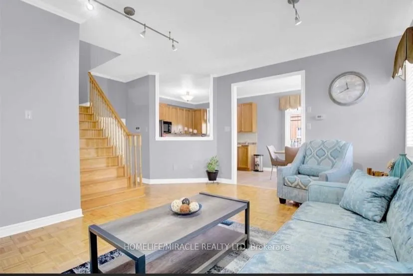 Photo 8 of Unit Upper, 51 Connolly Crescent, Brampton, Sandringham-Wellington — HOMEH