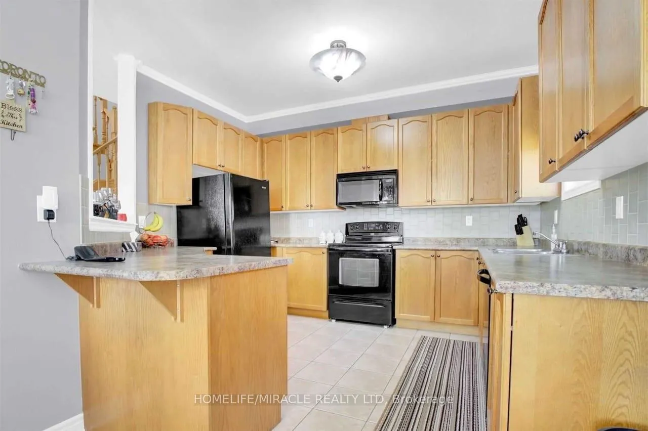 Photo 11 of Unit Upper, 51 Connolly Crescent, Brampton, Sandringham-Wellington — HOMEH