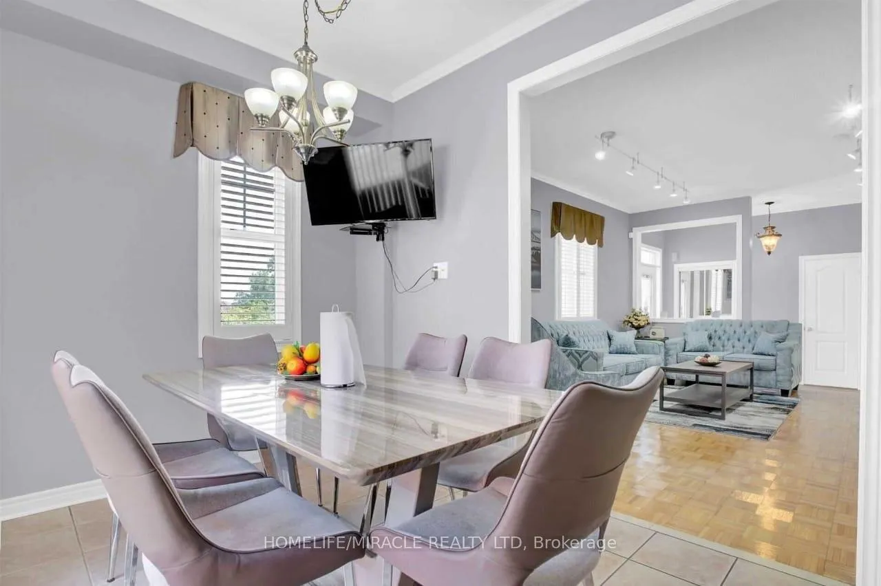 Photo 13 of Unit Upper, 51 Connolly Crescent, Brampton, Sandringham-Wellington — HOMEH