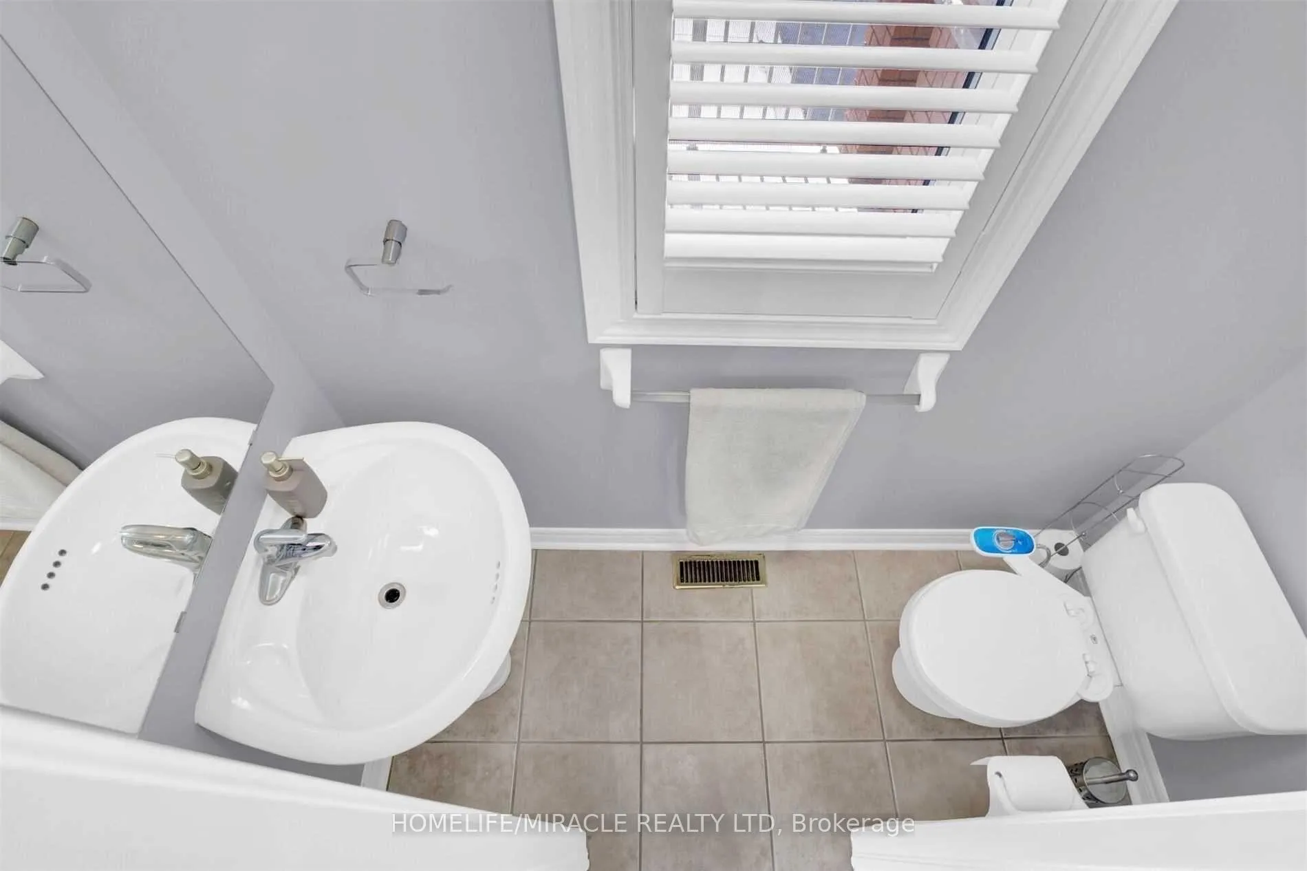 Photo 22 of Unit Upper, 51 Connolly Crescent, Brampton, Sandringham-Wellington — HOMEH