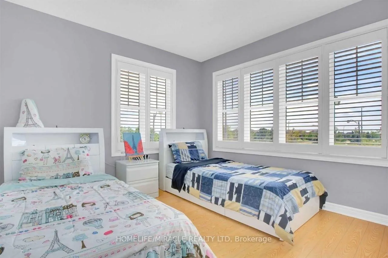 Photo 25 of Unit Upper, 51 Connolly Crescent, Brampton, Sandringham-Wellington — HOMEH