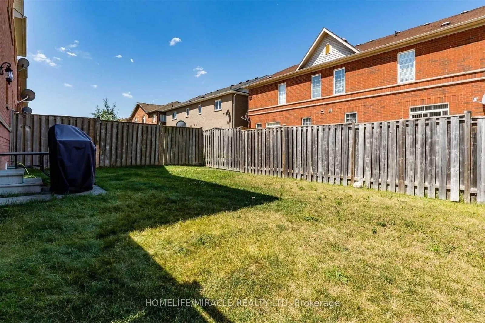 Photo 31 of Unit Upper, 51 Connolly Crescent, Brampton, Sandringham-Wellington — HOMEH