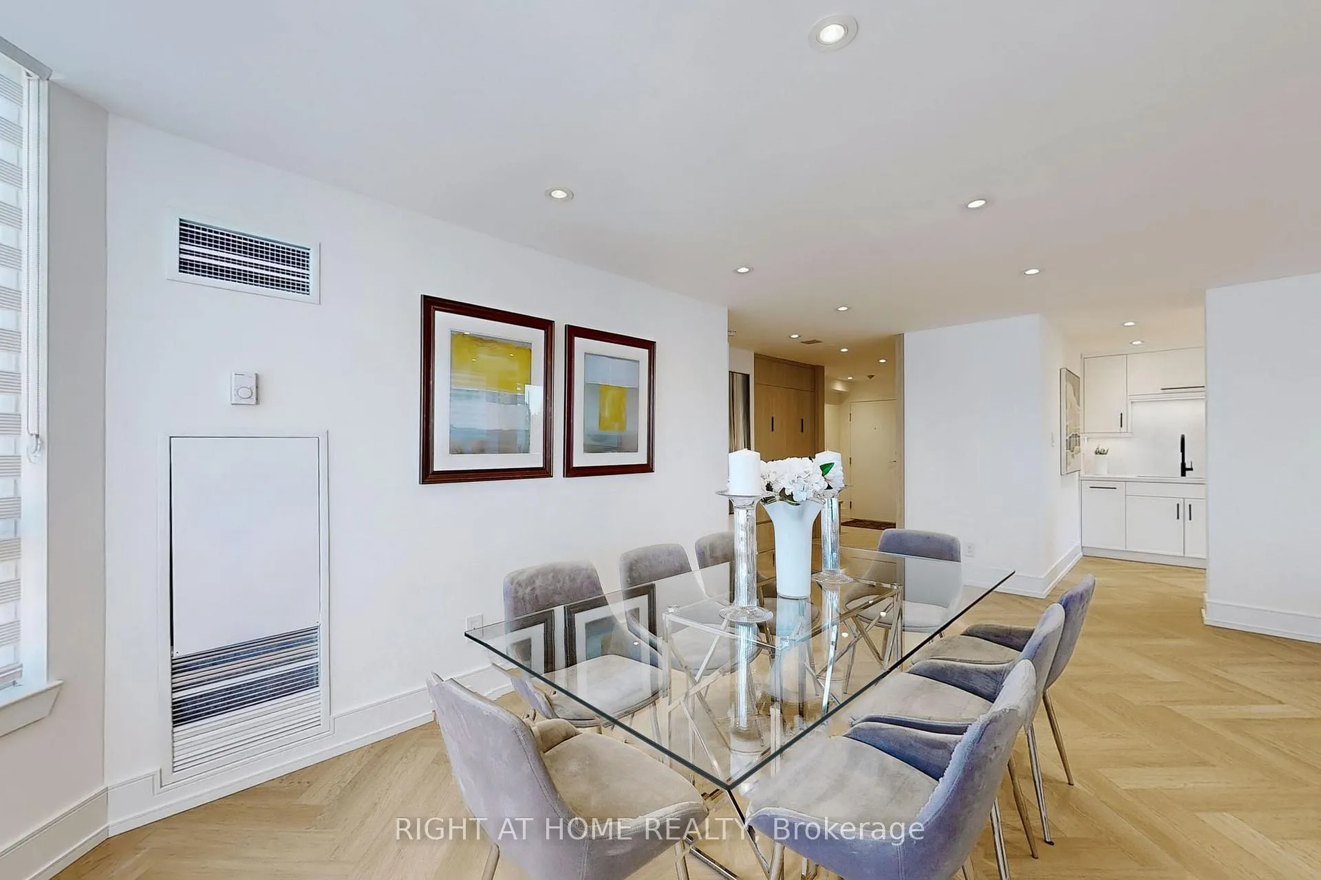Photo 13 of Unit 310, 120 Promenade Circle, Vaughan, Brownridge — HOMEH