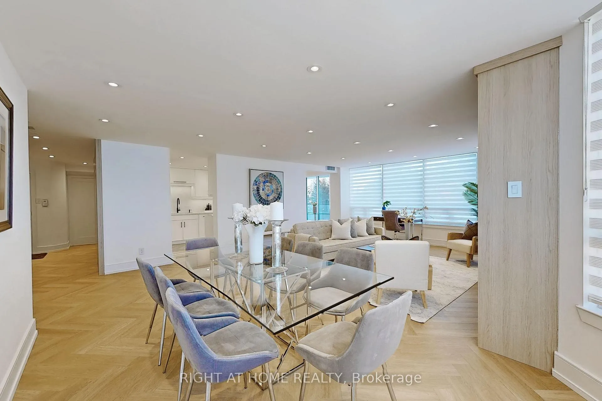 Photo 14 of Unit 310, 120 Promenade Circle, Vaughan, Brownridge — HOMEH