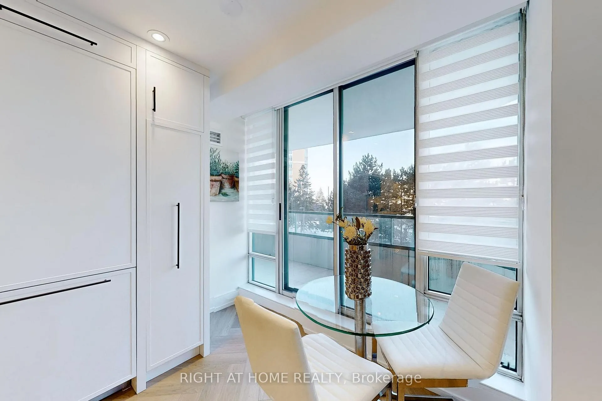 Photo 19 of Unit 310, 120 Promenade Circle, Vaughan, Brownridge — HOMEH