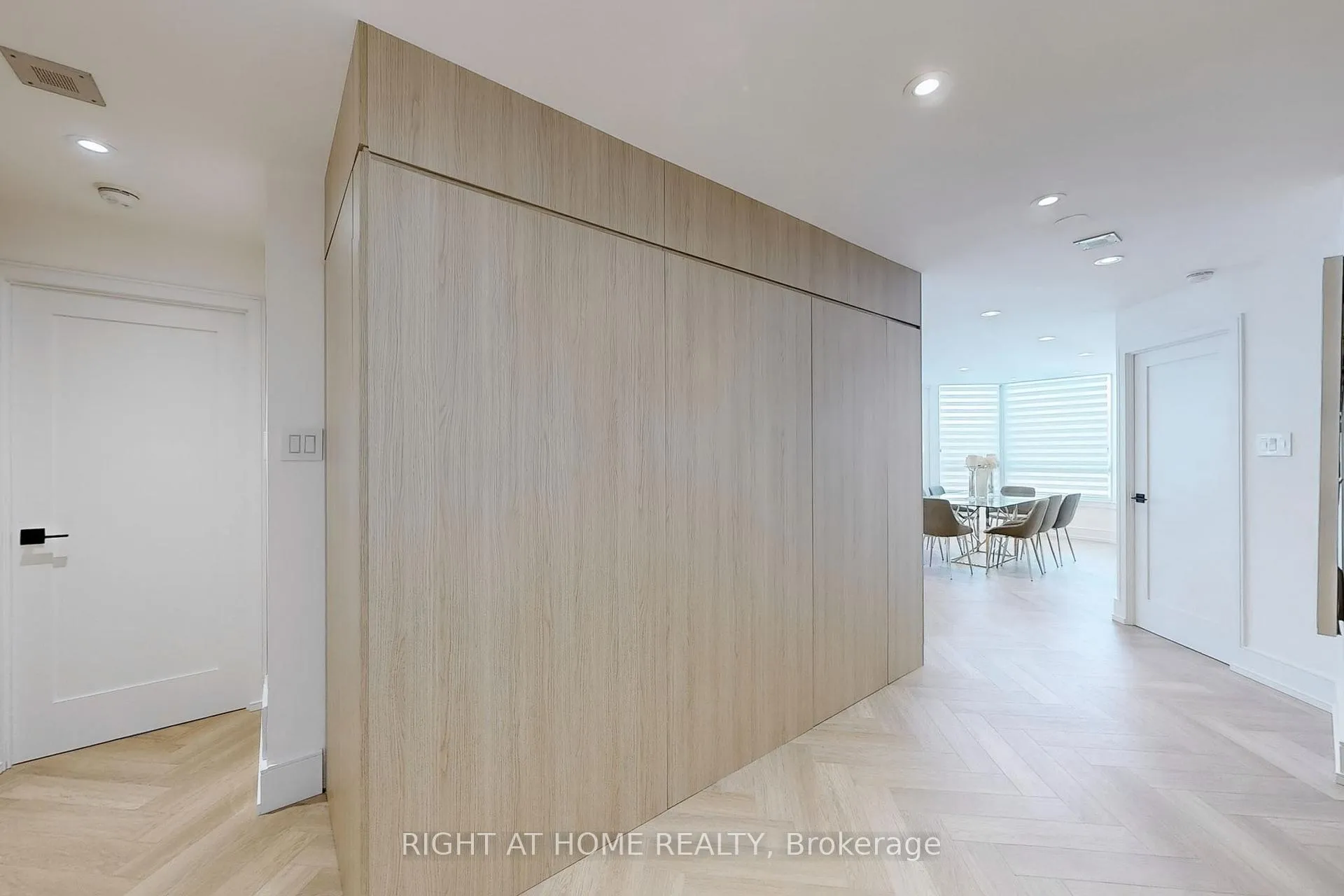 Photo 35 of Unit 310, 120 Promenade Circle, Vaughan, Brownridge — HOMEH