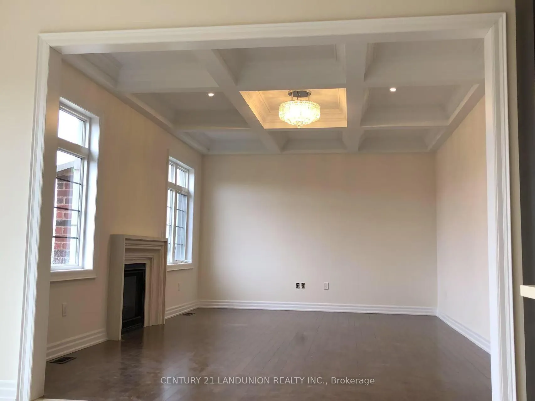 Photo 7 of 86 Hamster Crescent, Aurora, Bayview Northeast — HOMEH