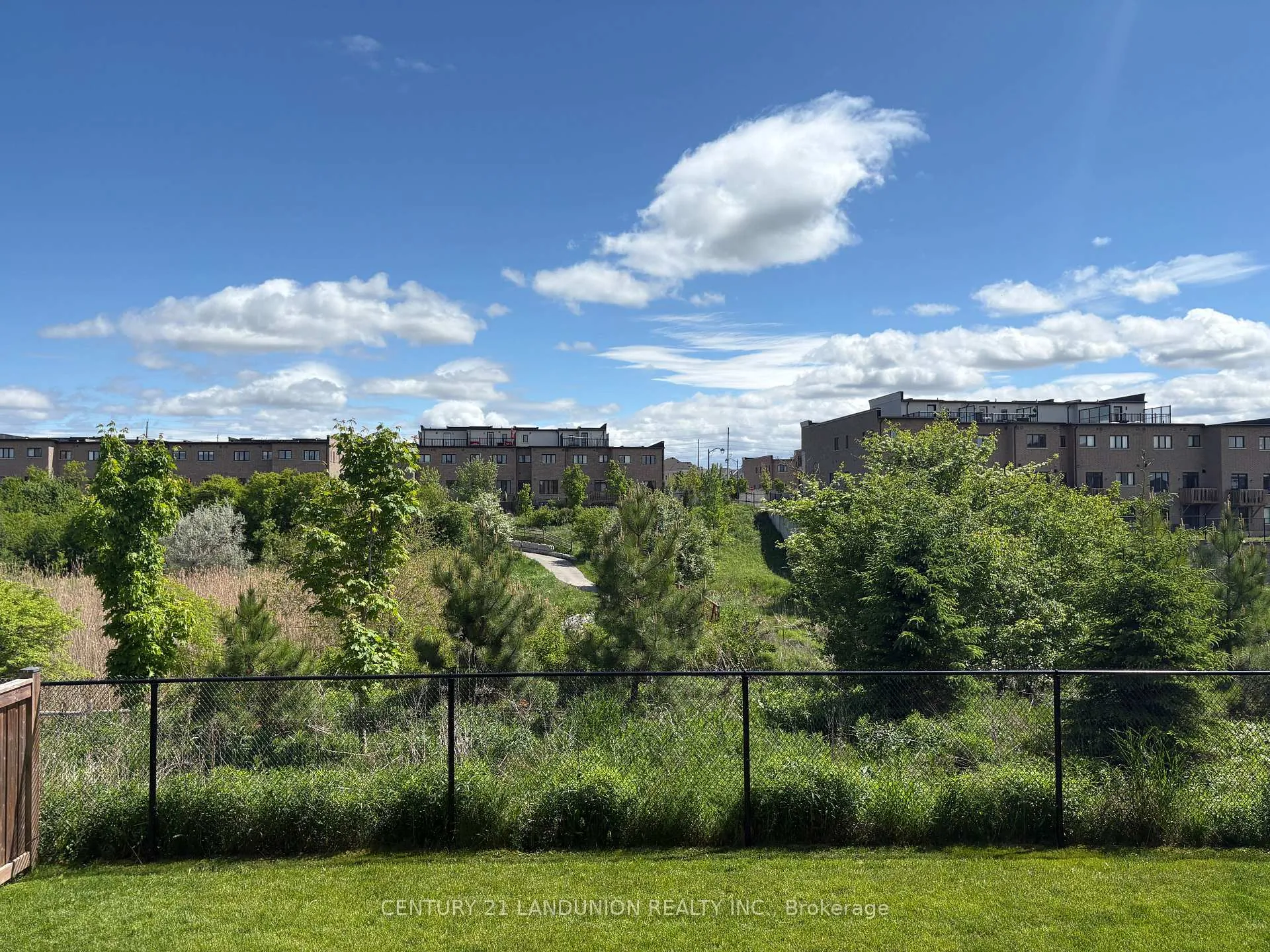 Photo 20 of 86 Hamster Crescent, Aurora, Bayview Northeast — HOMEH