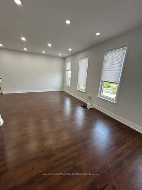 Photo 21 of 16 Nuttall Street, Brampton, Westgate — HOMEH