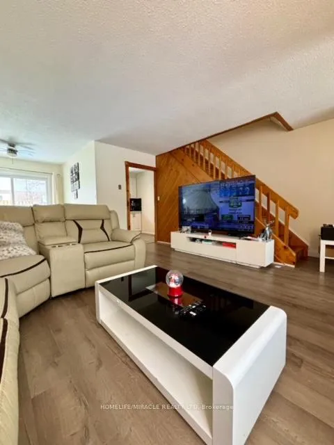 Photo 23 of Unit 6, 430 Pioneer Drive, Kitchener — HOMEH