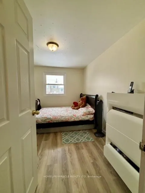 Photo 29 of Unit 6, 430 Pioneer Drive, Kitchener — HOMEH