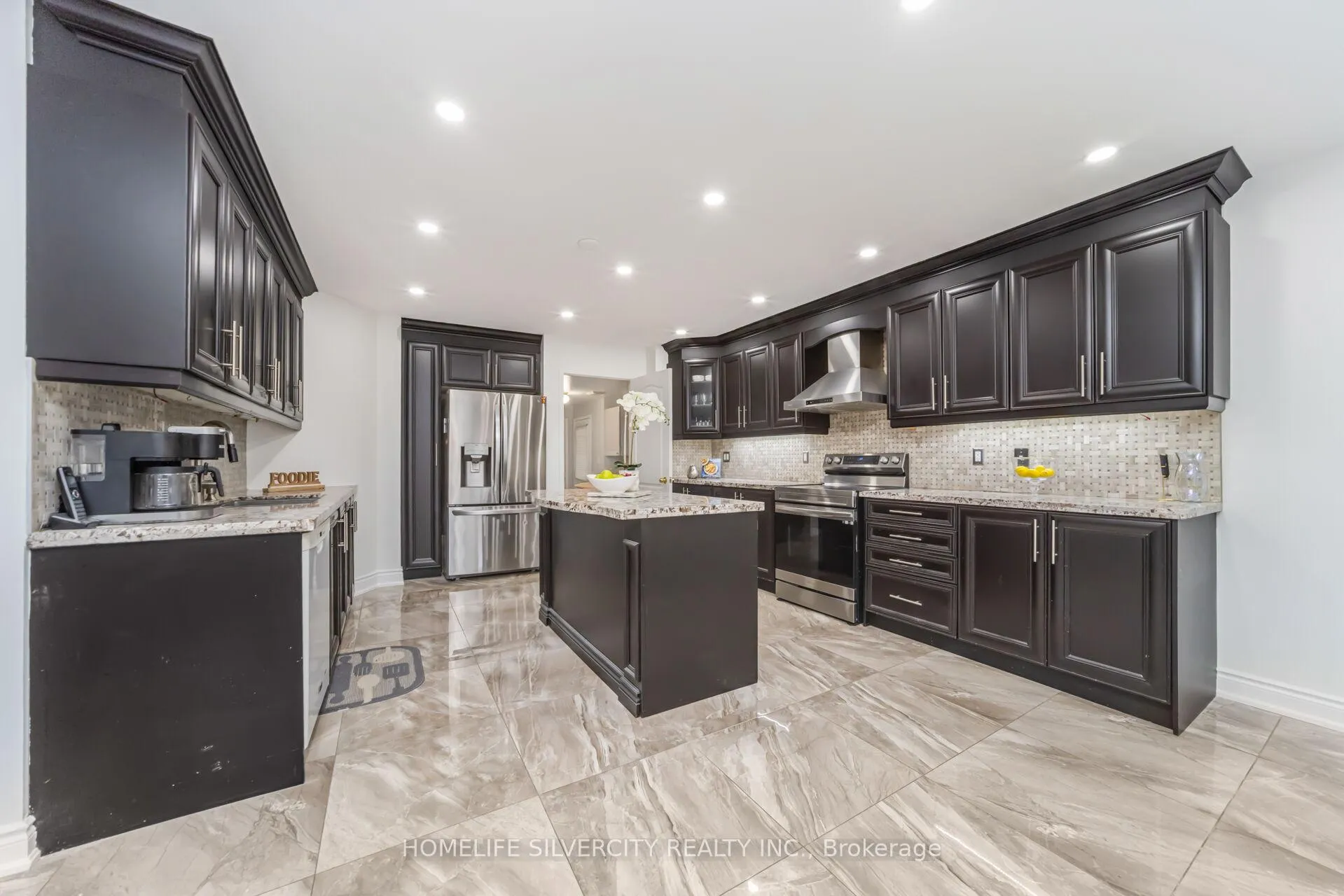 Photo 13 of 42 Avalanche Crescent, Brampton, Bram East — HOMEH