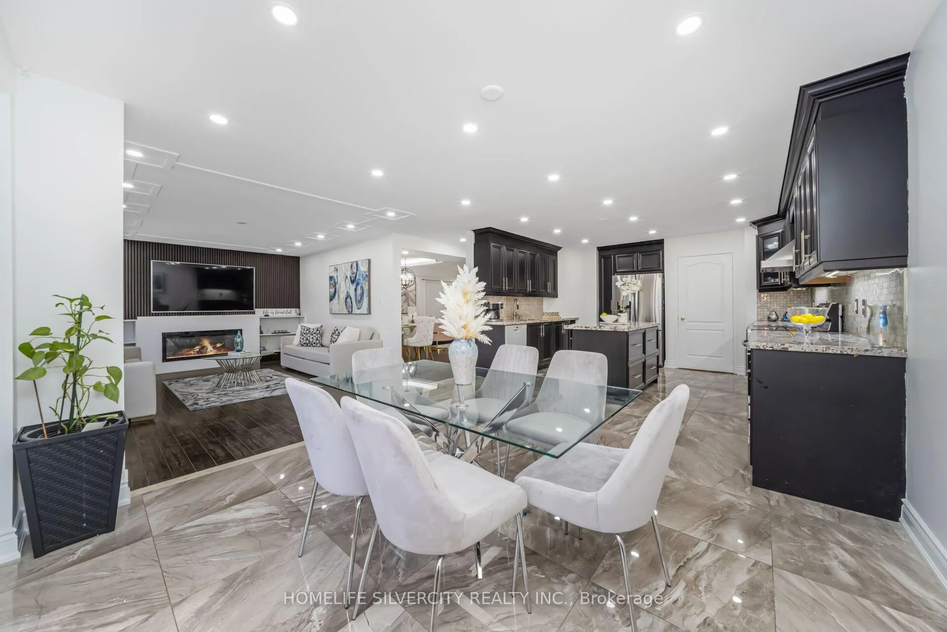 Photo 16 of 42 Avalanche Crescent, Brampton, Bram East — HOMEH