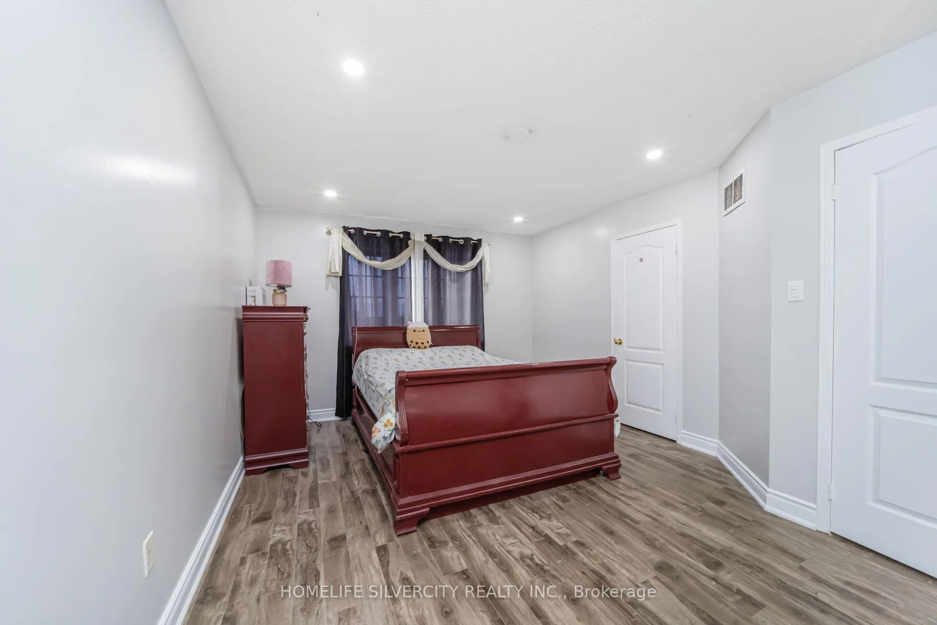 Photo 33 of 42 Avalanche Crescent, Brampton, Bram East — HOMEH