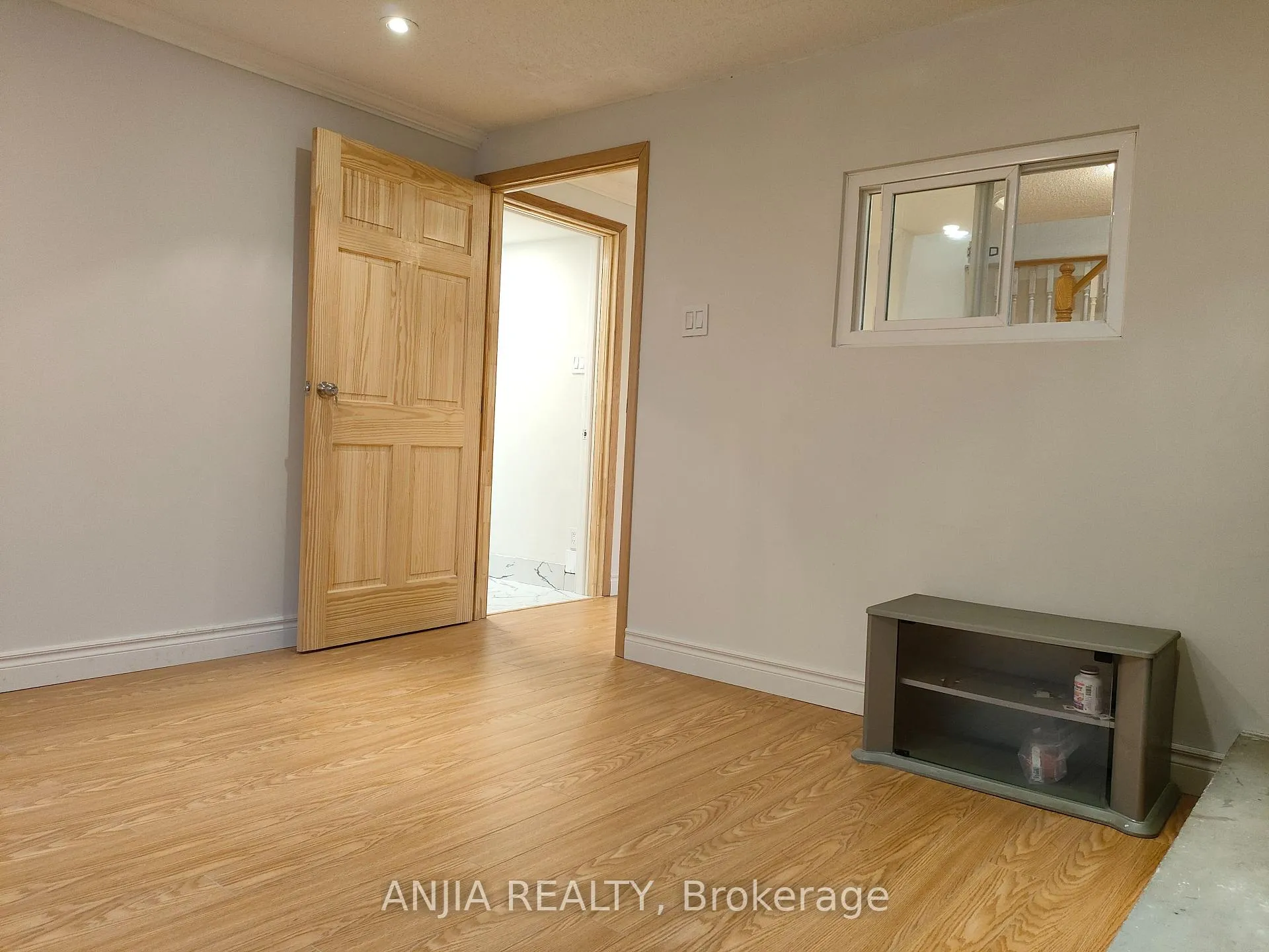 Photo 6 of Unit Basement, 4 Southdale Drive, Markham, Bullock — HOMEH