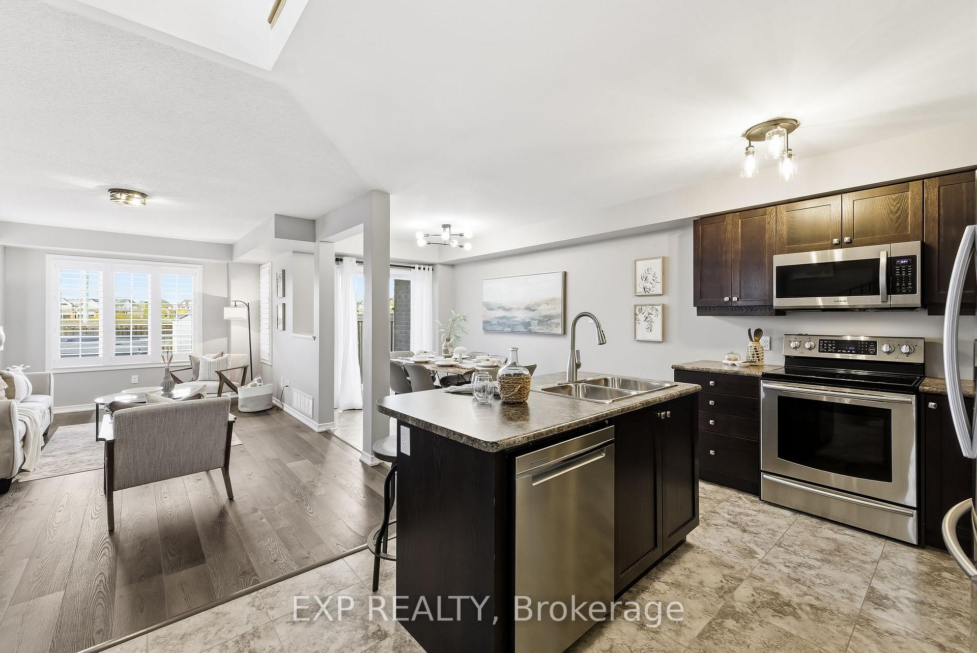 Photo 8 of 14 Westover Drive, Clarington, Bowmanville — HOMEH