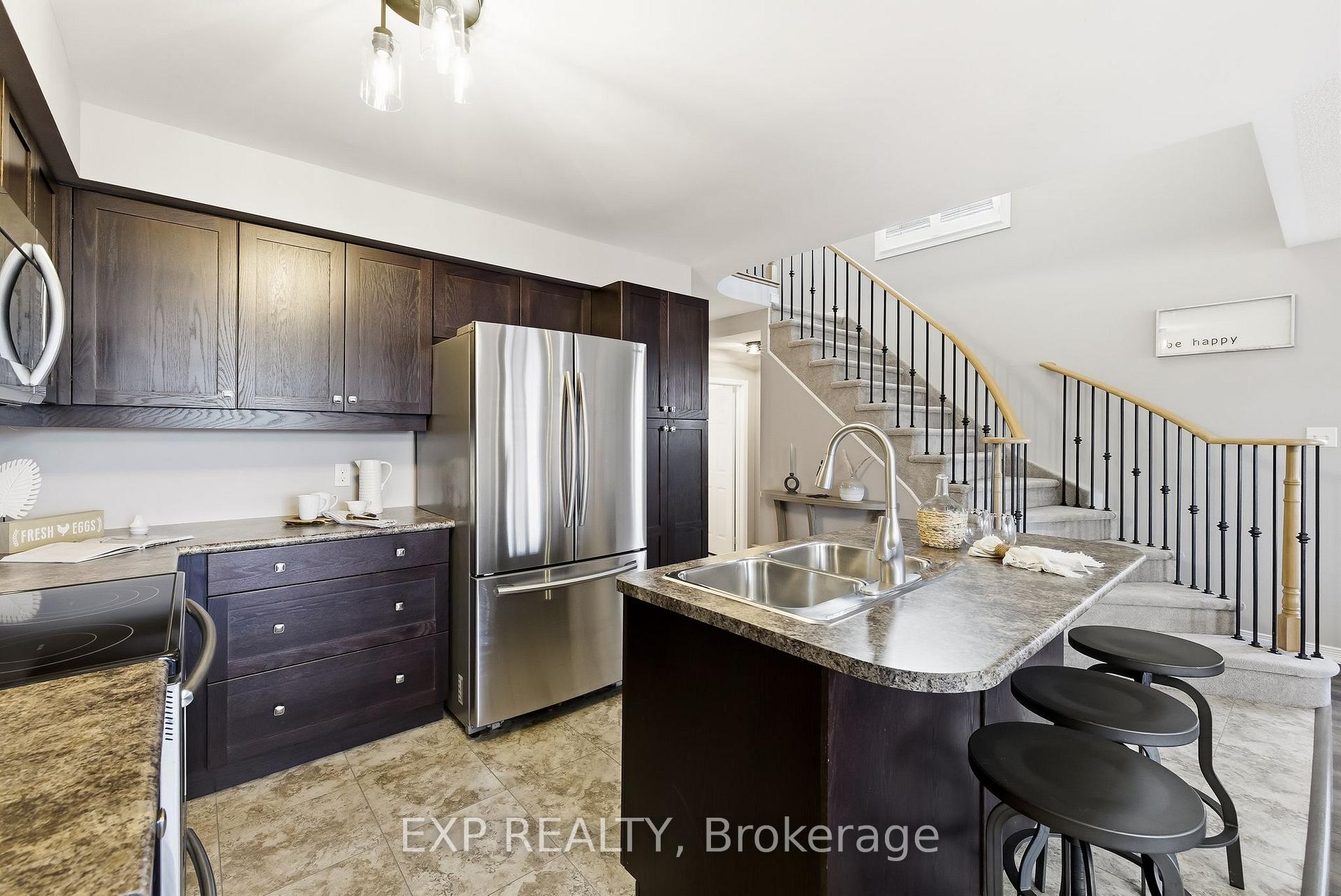 Photo 10 of 14 Westover Drive, Clarington, Bowmanville — HOMEH