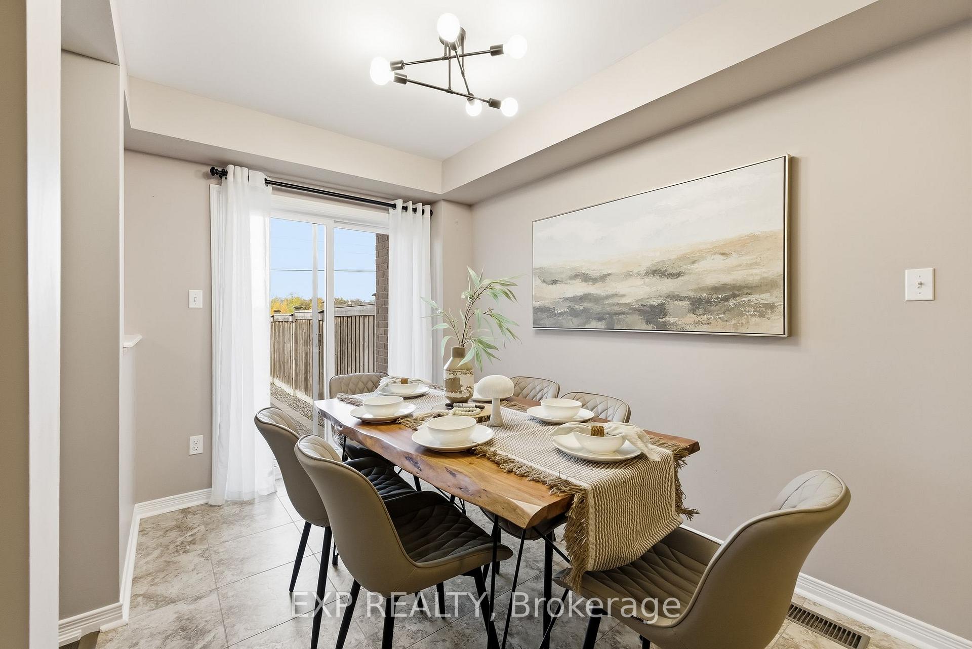 Photo 13 of 14 Westover Drive, Clarington, Bowmanville — HOMEH