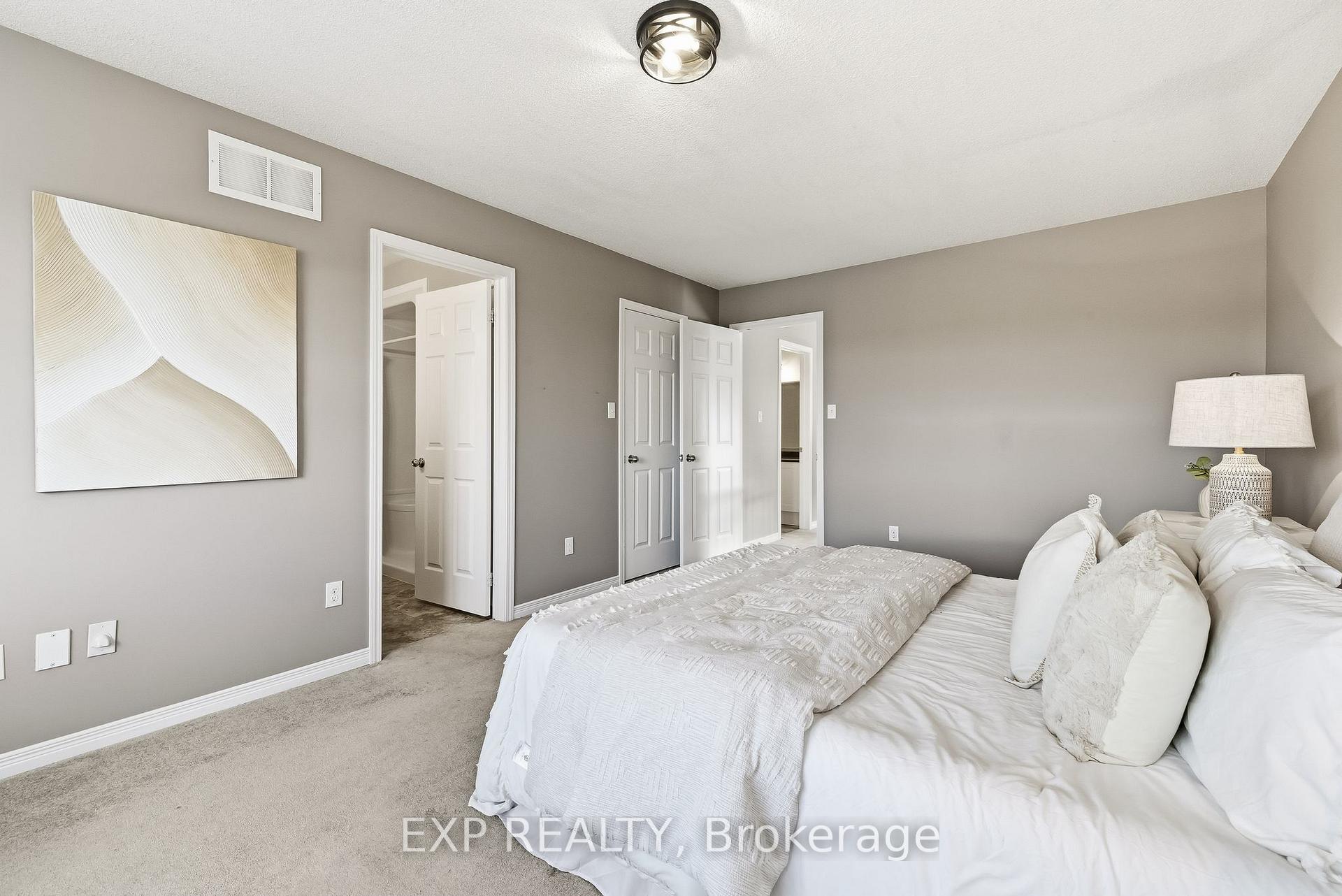 Photo 20 of 14 Westover Drive, Clarington, Bowmanville — HOMEH