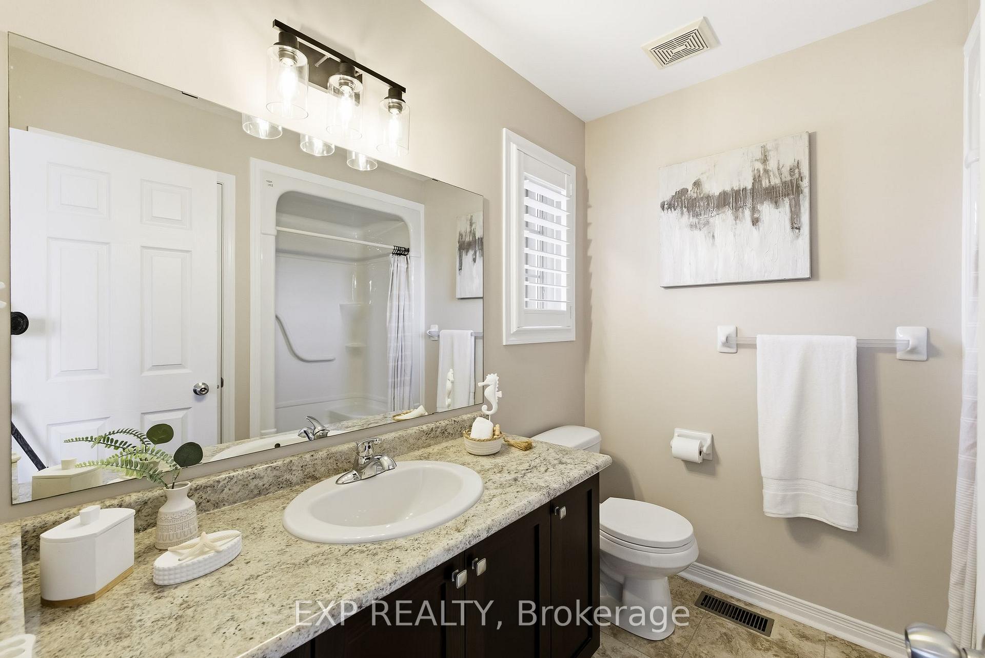 Photo 21 of 14 Westover Drive, Clarington, Bowmanville — HOMEH