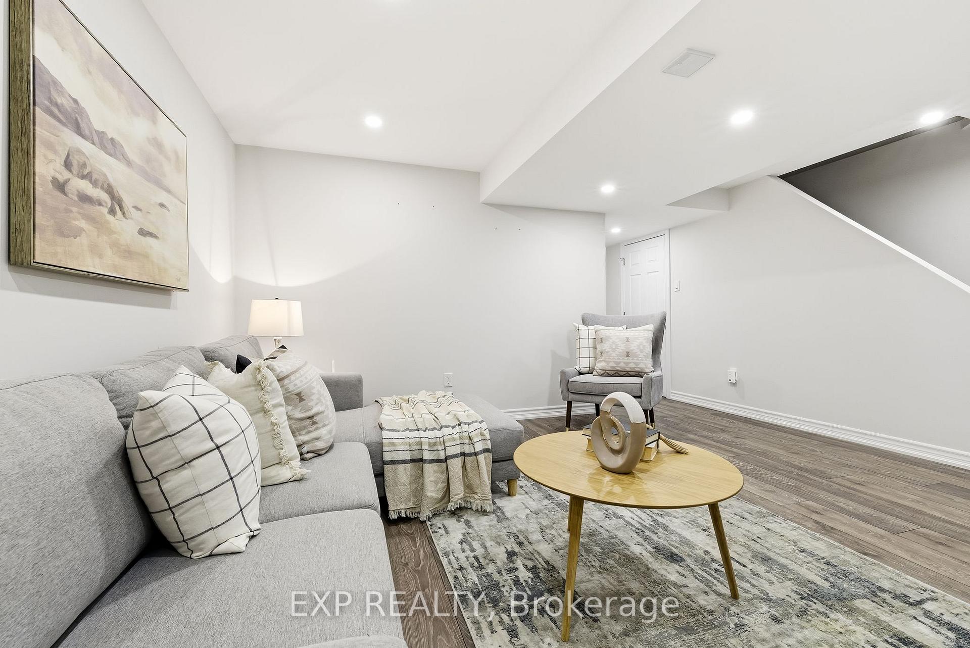 Photo 30 of 14 Westover Drive, Clarington, Bowmanville — HOMEH