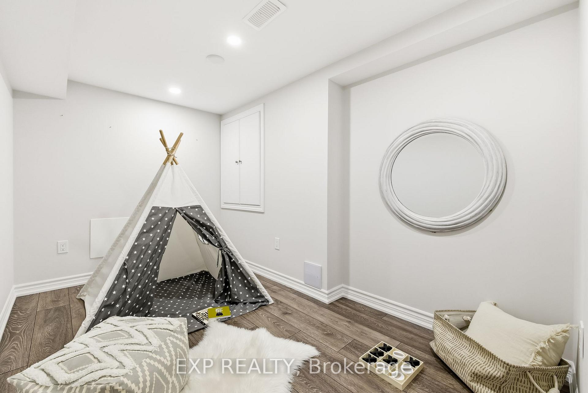 Photo 31 of 14 Westover Drive, Clarington, Bowmanville — HOMEH