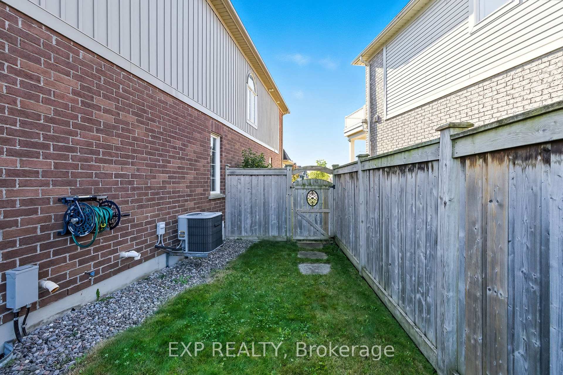 Photo 41 of 14 Westover Drive, Clarington, Bowmanville — HOMEH