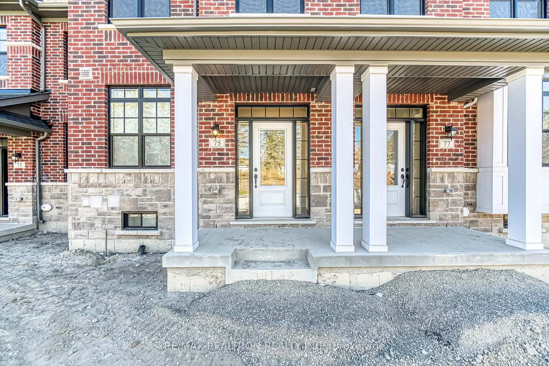 Photo 2 of 75 Main Street S, Markham, Vinegar Hill — HOMEH