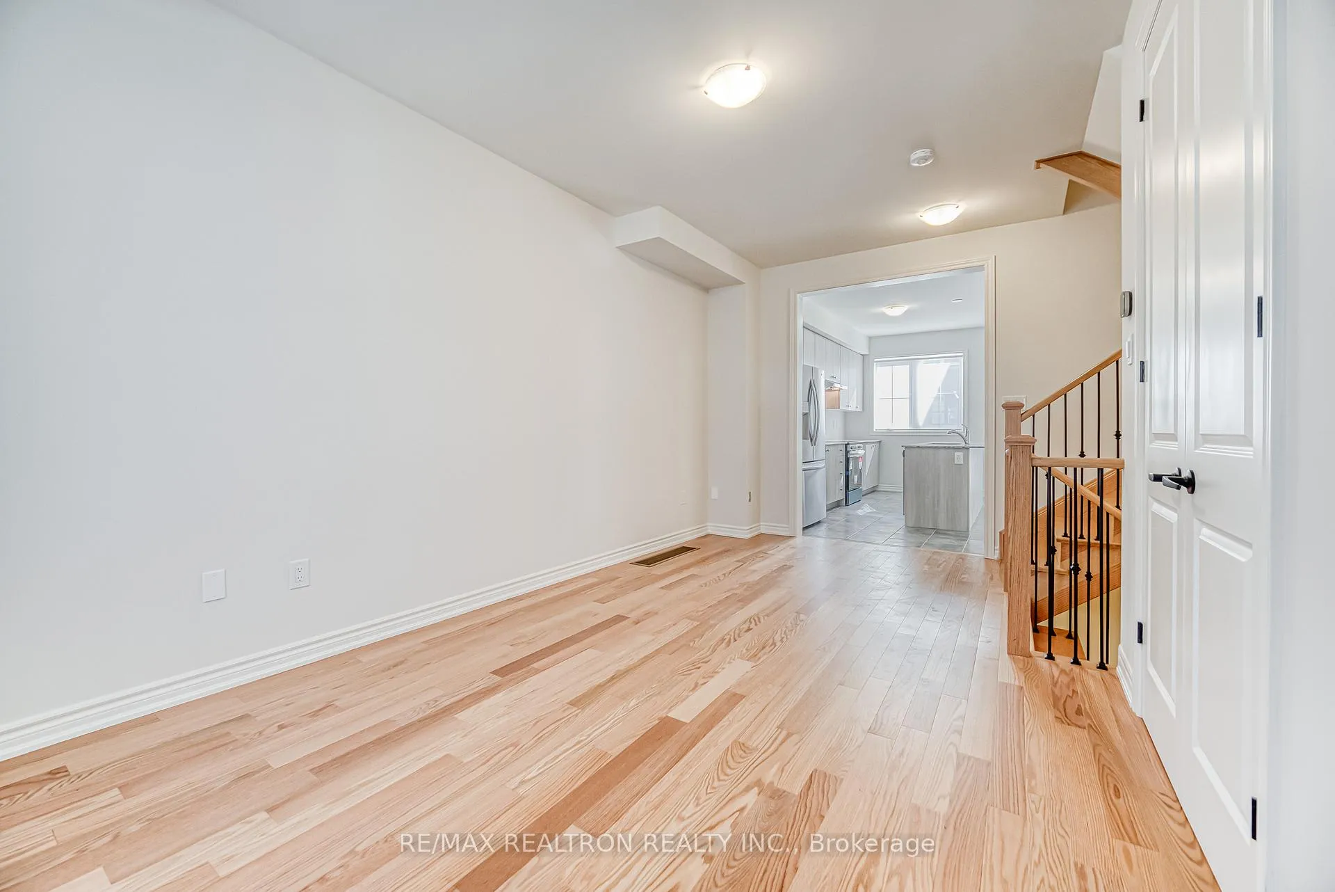 Photo 5 of 75 Main Street S, Markham, Vinegar Hill — HOMEH