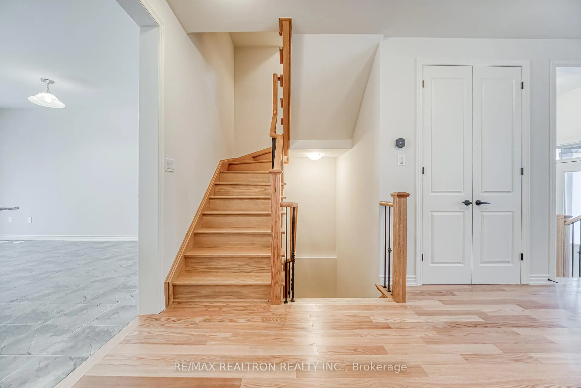 Photo 9 of 75 Main Street S, Markham, Vinegar Hill — HOMEH