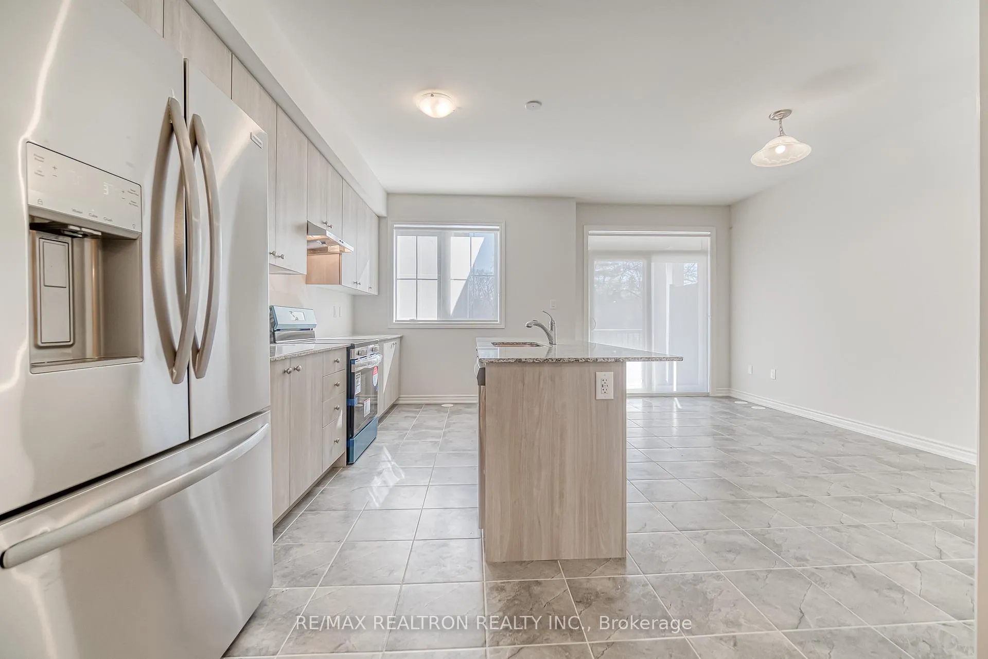 Photo 10 of 75 Main Street S, Markham, Vinegar Hill — HOMEH