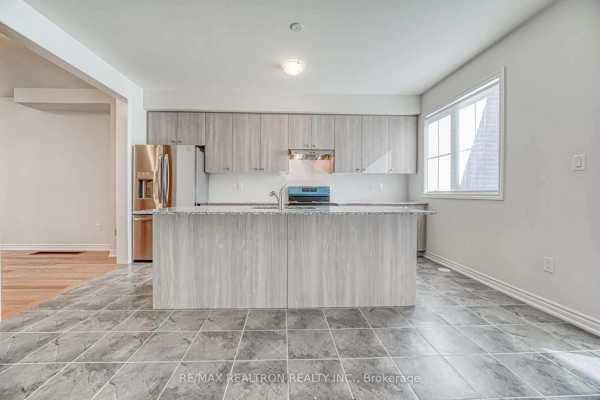 Photo 13 of 75 Main Street S, Markham, Vinegar Hill — HOMEH