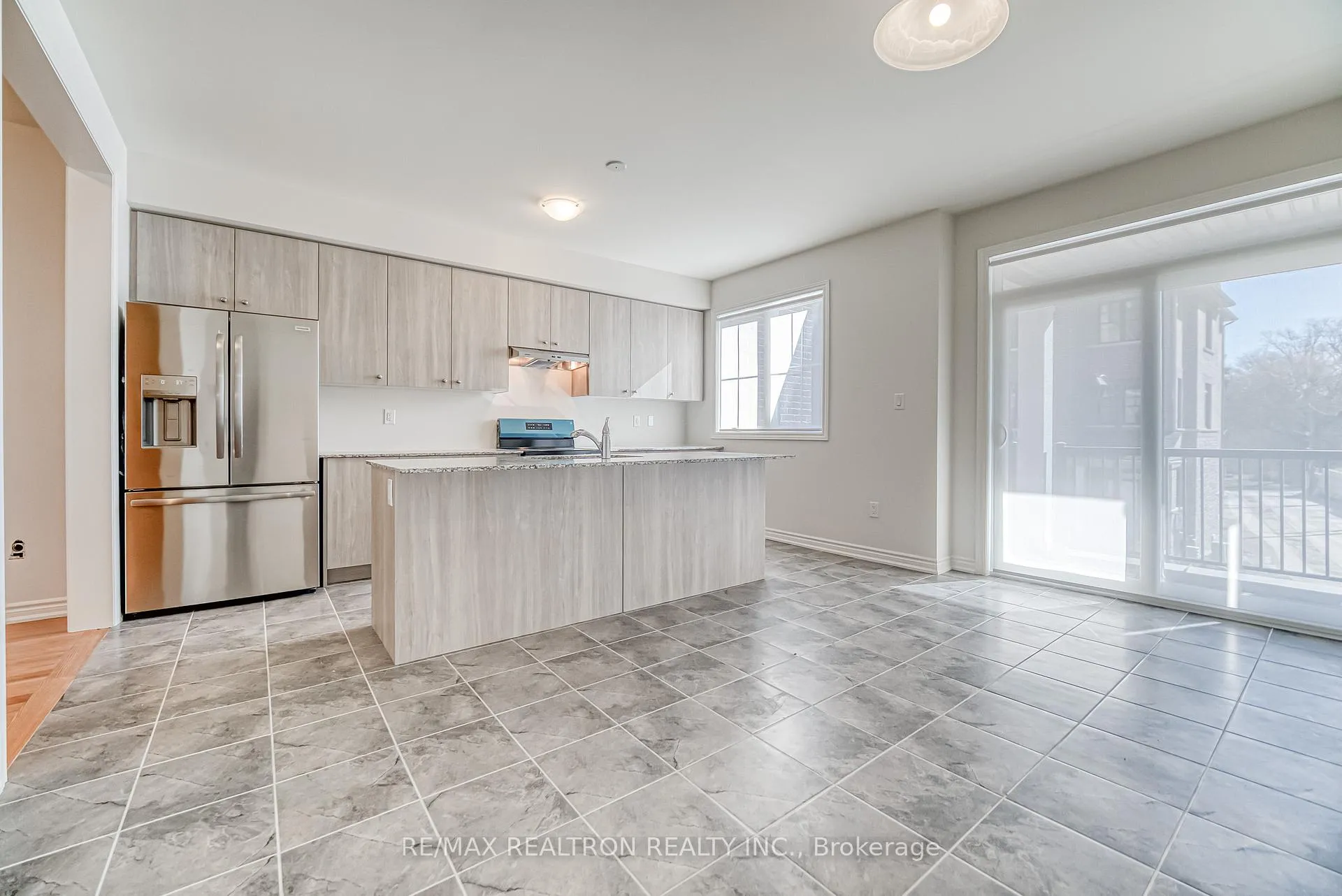 Photo 14 of 75 Main Street S, Markham, Vinegar Hill — HOMEH