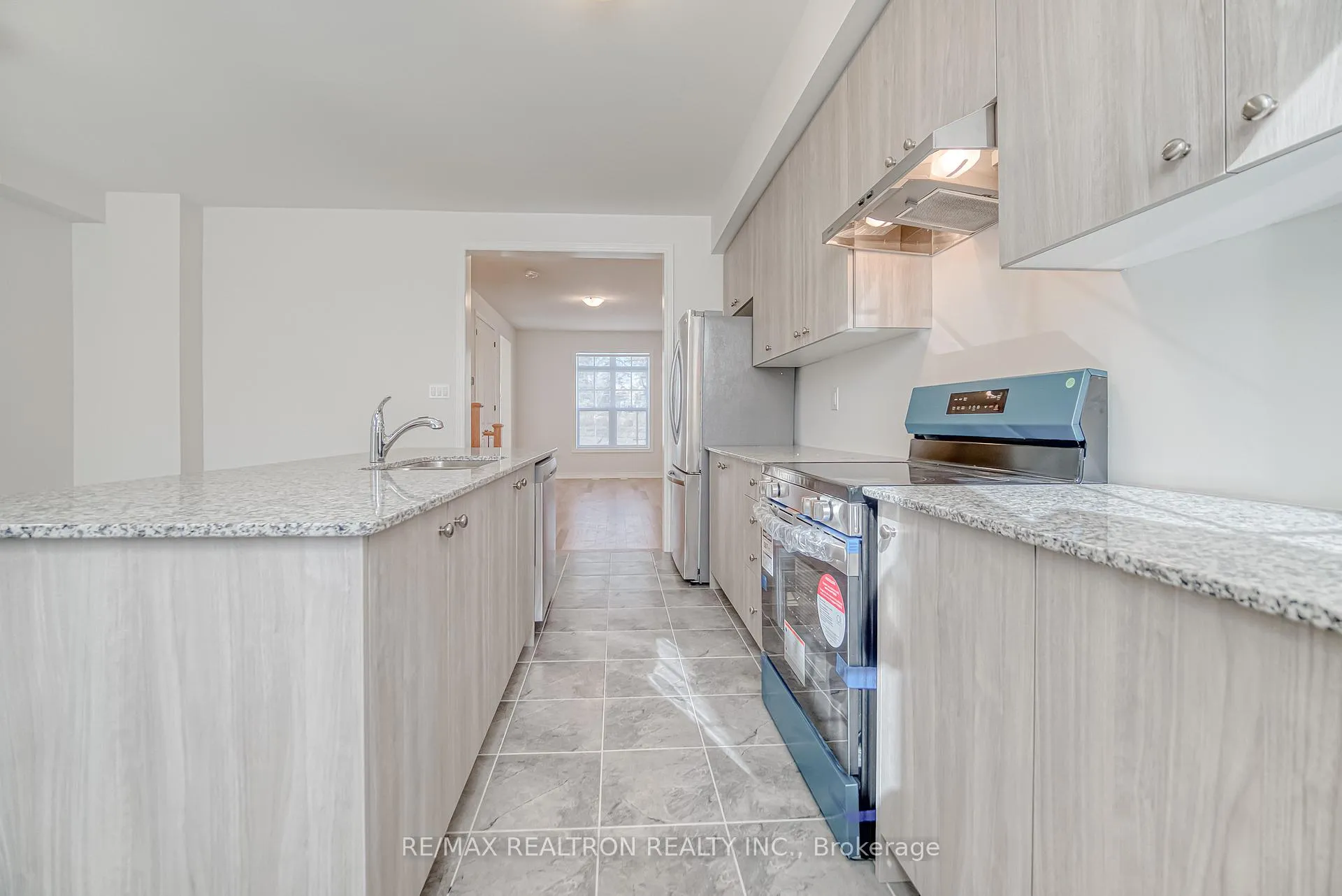 Photo 17 of 75 Main Street S, Markham, Vinegar Hill — HOMEH