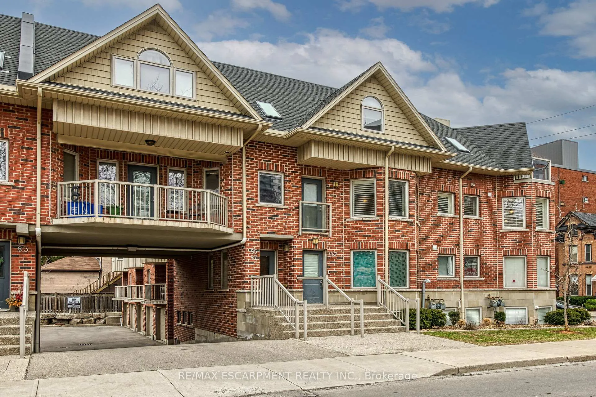 Photo 1 of 87 Young Street, Hamilton, Corktown — HOMEH