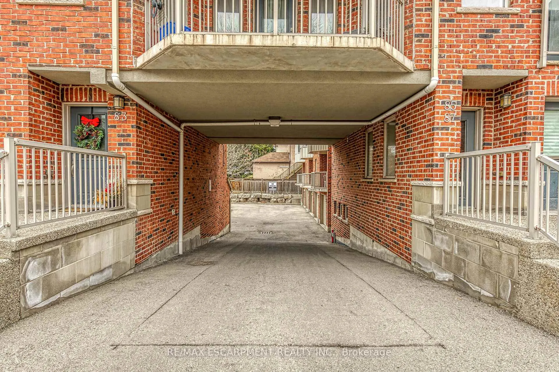 Photo 4 of 87 Young Street, Hamilton, Corktown — HOMEH