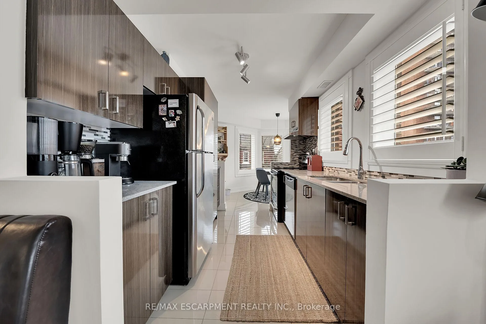 Photo 8 of 87 Young Street, Hamilton, Corktown — HOMEH