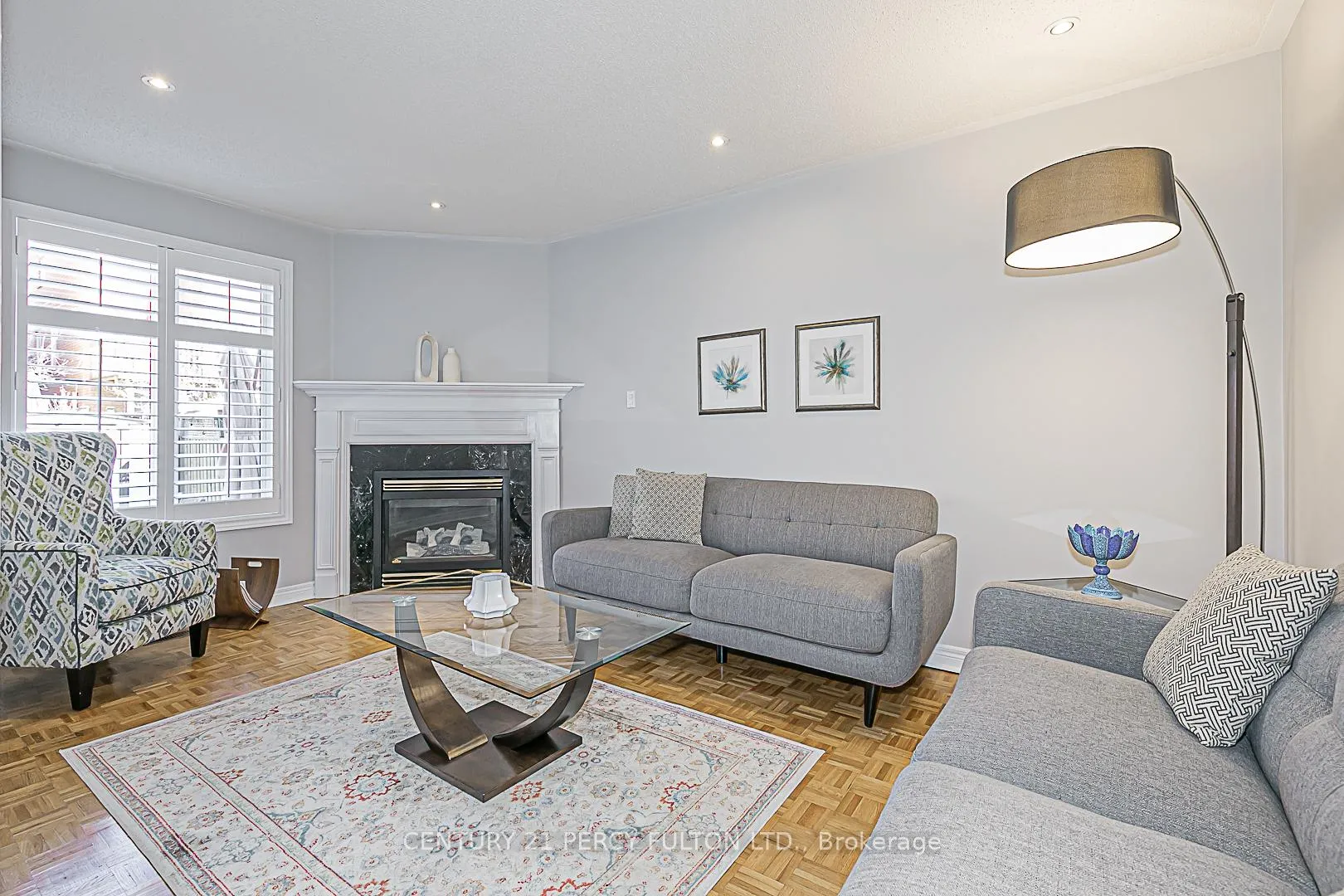 Photo 7 of 151 Rosanna Crescent, Vaughan, Maple — HOMEH