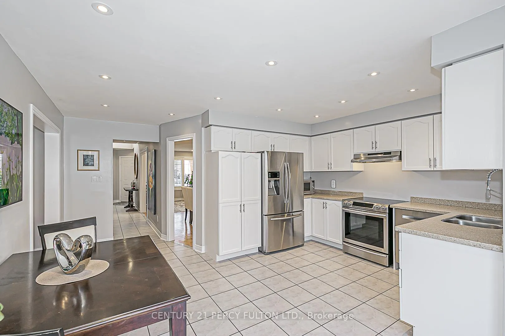 Photo 11 of 151 Rosanna Crescent, Vaughan, Maple — HOMEH